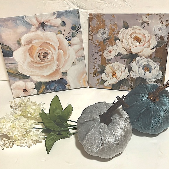 NWT set of2 shabby chic White Roses French cottage art canvas prints blue &white - Picture 1 of 12